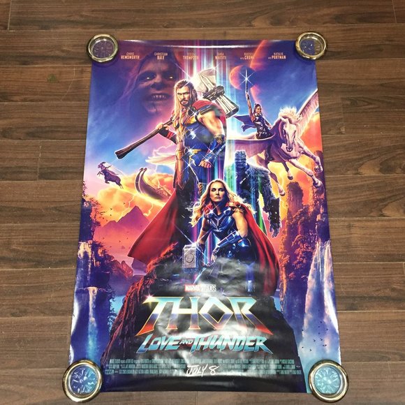 Thor Love and Thunder 27"x40" Authentic Theatre Movie Poster Advance DS Canada - Picture 1 of 16